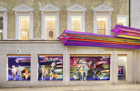 new bond street louis vuitton|lv opening times today.